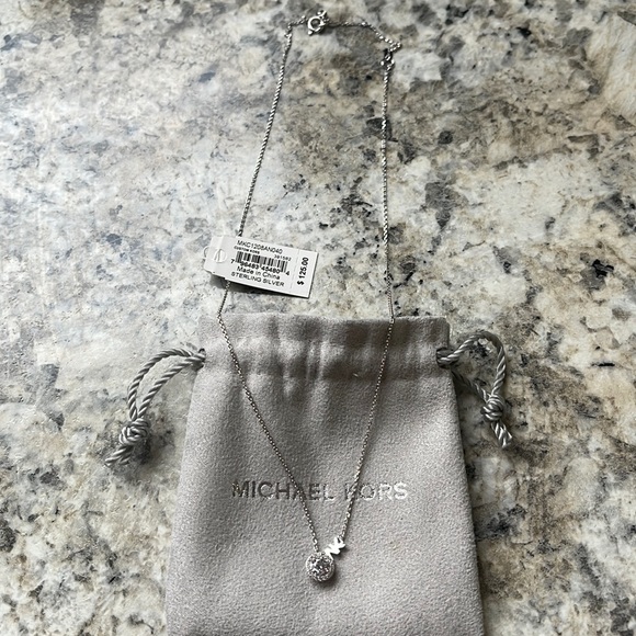 Michael Kors Necklace - Picture 1 of 3